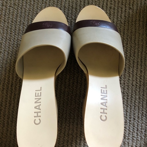 Chanel chunky heel mules - Picture 3 of 12